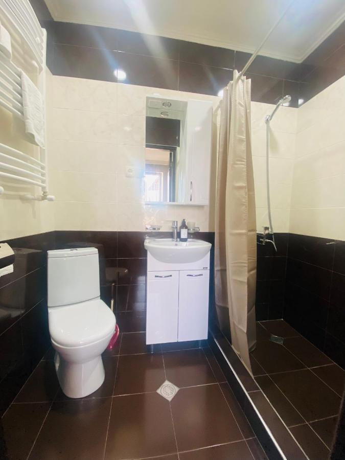 9 Borbalo Street Apartment With Terrace ティビリシ エクステリア 写真