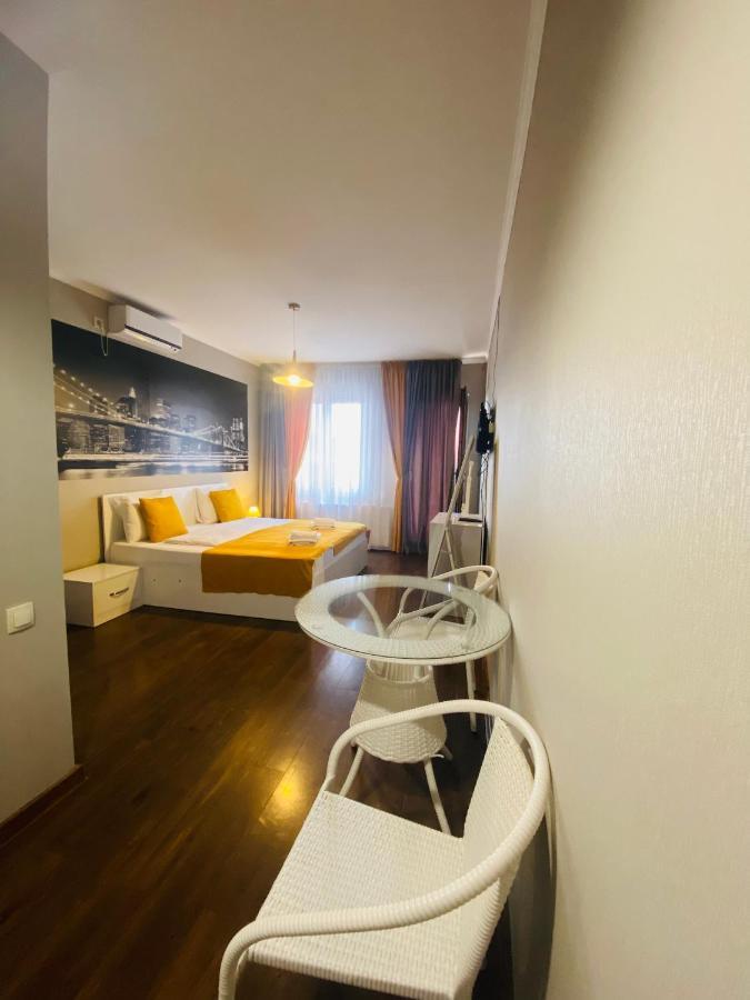 9 Borbalo Street Apartment With Terrace ティビリシ エクステリア 写真
