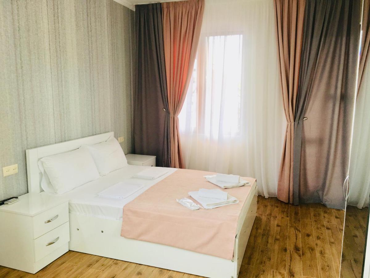 9 Borbalo Street Apartment With Terrace ティビリシ エクステリア 写真